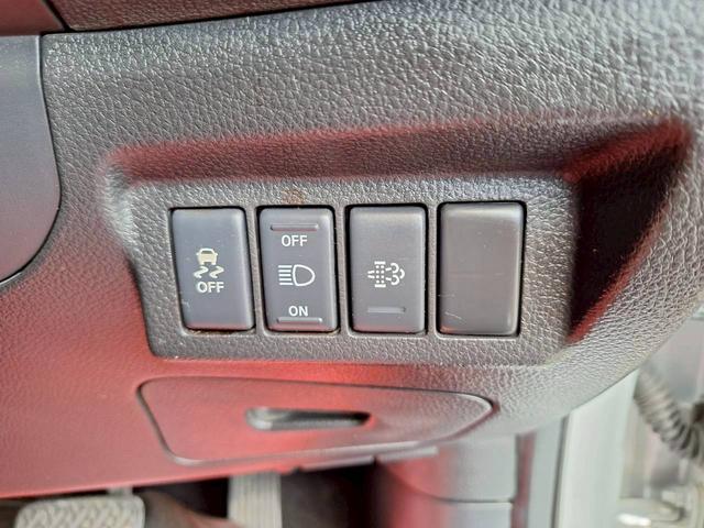 エクストレイル ２０ＧＴ　エクストリーマーＸ　４ＷＤ　本州仕入　スマートキー　ディーゼルターボ　クルーズコントロール　オートライト　切り替え式４ＷＤ　パイパールーフレール　ＨＩＤ　横滑り防止機能（21枚目）