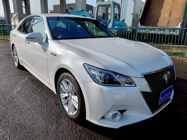 クラウンハイブリッド アスリートＧ　Ｆｏｕｒ　本州仕入　純正ＨＤＤナビフルセグテレビ　バックカメラ　本革シート　シートヒーター　クルーズコントロール　リアサンシェード　ＨＩＤ　アイドリングストップ　スマートキー　パワーシート　メモリーシート（6枚目）