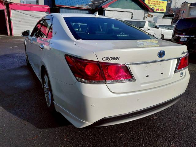 クラウンハイブリッド アスリートＧ　Ｆｏｕｒ　本州仕入　純正ＨＤＤナビフルセグテレビ　バックカメラ　本革シート　シートヒーター　クルーズコントロール　リアサンシェード　ＨＩＤ　アイドリングストップ　スマートキー　パワーシート　メモリーシート（9枚目）