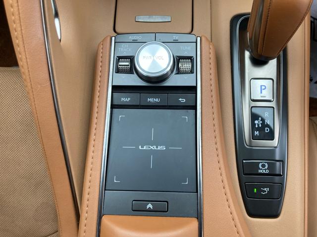 ＬＣ ＬＣ５００　Ｓパッケージ　Ｖ８エンジン　１０速オートマシフト　純正２１インチアルミ　電動アクティブリアウイング　カーボンルーフ　アルカンターラ＋ハーフレザーシート　純正ナビＴＶ　バックカメラ　ＥＴＣ２．０　セーフティシステム（20枚目）