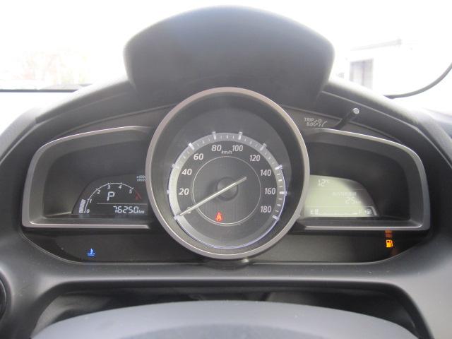 デミオ ＸＤ　４ＷＤ　純正ナビ　ブルートゥース　バックカメラ　ドライブレコーダー　プッシュスタート　スマートキー　エンジンスターター　ＬＥＤヘッドライト　アイドリングストップ　ＵＳＢ　ウインカーミラー（8枚目）