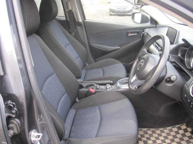 デミオ ＸＤ　４ＷＤ　純正ナビ　ブルートゥース　バックカメラ　ドライブレコーダー　プッシュスタート　スマートキー　エンジンスターター　ＬＥＤヘッドライト　アイドリングストップ　ＵＳＢ　ウインカーミラー（18枚目）