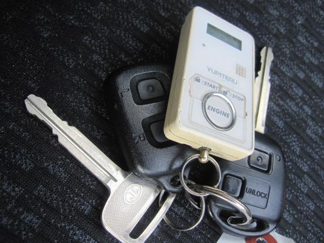 シエンタ DICE 4WD 純正ナビ 地デジテレビ DVD再生 バックカメラ ドライブレコーダー キーレス エンジンスターター 下回り塗装 ETC HIDライト 両側パワースライドドア アルミホイール コーナーセンサー(9枚目)