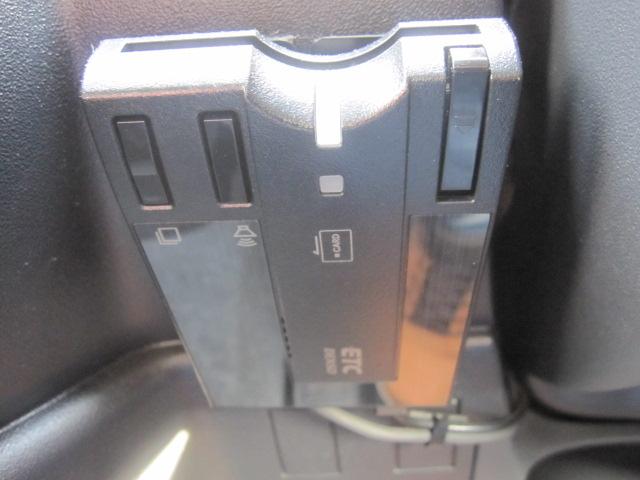 シエンタ DICE 4WD 純正ナビ 地デジテレビ DVD再生 バックカメラ ドライブレコーダー キーレス エンジンスターター 下回り塗装 ETC HIDライト 両側パワースライドドア アルミホイール コーナーセンサー(12枚目)