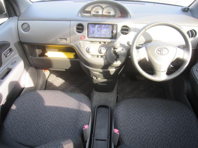 シエンタ DICE 4WD 純正ナビ 地デジテレビ DVD再生 バックカメラ ドライブレコーダー キーレス エンジンスターター 下回り塗装 ETC HIDライト 両側パワースライドドア アルミホイール コーナーセンサー(13枚目)