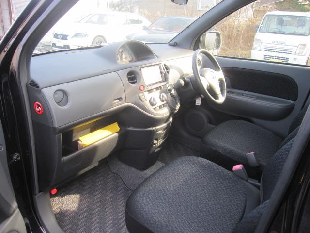 シエンタ DICE 4WD 純正ナビ 地デジテレビ DVD再生 バックカメラ ドライブレコーダー キーレス エンジンスターター 下回り塗装 ETC HIDライト 両側パワースライドドア アルミホイール コーナーセンサー(15枚目)