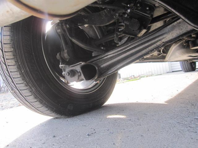 シエンタ DICE 4WD 純正ナビ 地デジテレビ DVD再生 バックカメラ ドライブレコーダー キーレス エンジンスターター 下回り塗装 ETC HIDライト 両側パワースライドドア アルミホイール コーナーセンサー(29枚目)