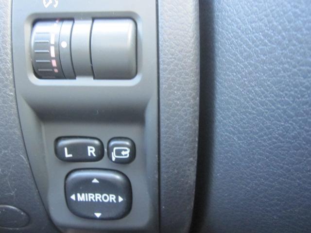 インプレッサ Ｓ－ＧＴ　スポーツパッケージ　４ＷＤ　ＨＤＤナビ　地デジテレビ　ＤＶＤ再生　ドライブレコーダー　ＥＴＣ　クルーズコントロール　ＨＩＤライト　ターボ　キーレス　アルミホイール（12枚目）