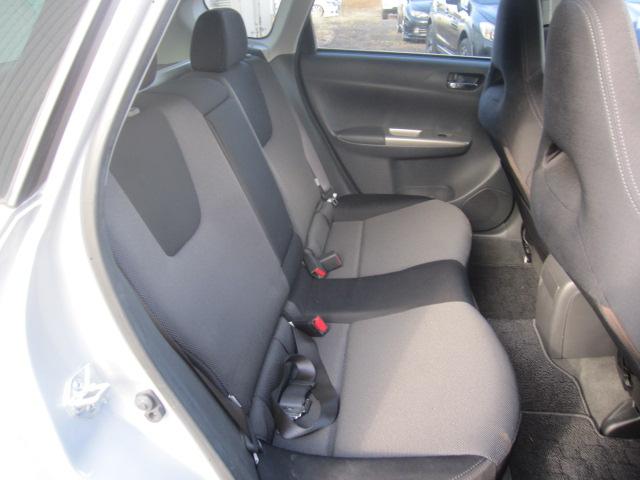 インプレッサ Ｓ－ＧＴ　スポーツパッケージ　４ＷＤ　ＨＤＤナビ　地デジテレビ　ＤＶＤ再生　ドライブレコーダー　ＥＴＣ　クルーズコントロール　ＨＩＤライト　ターボ　キーレス　アルミホイール（16枚目）