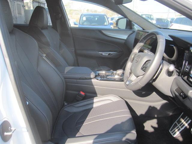 NX NX350 Fスポーツ 4WD ワンオーナー 純正ナビ 地デジテレビ ブルートゥース バック全周囲カメラ ドライブレコーダー エンジンスターター ETC 革シート LEDヘッドライト 20インチアルミ スマートキー(22枚目)