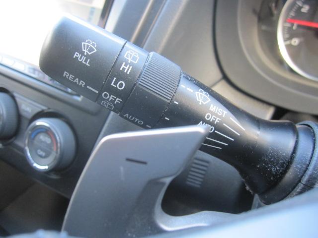 ＸＶ ２．０ｉ－Ｌ　４ＷＤ　ワンオーナー　社外ナビ　地デジテレビ　ＤＶＤ再生　ブルートゥース　バックカメラ　ドライブレコーダー　ＥＴＣ　プッシュスタート　スマートキー　ＨＩＤライト　パワーシート（8枚目）