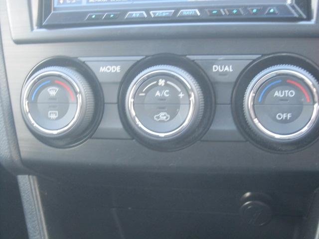 ＸＶ ２．０ｉ－Ｌ　４ＷＤ　ワンオーナー　社外ナビ　地デジテレビ　ＤＶＤ再生　ブルートゥース　バックカメラ　ドライブレコーダー　ＥＴＣ　プッシュスタート　スマートキー　ＨＩＤライト　パワーシート（12枚目）