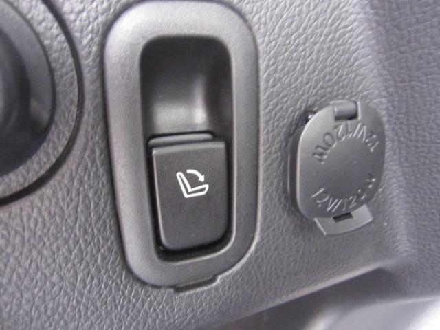 フォレスター ２．０ｉ－Ｌ　アイサイト　４ＷＤ　純正ナビ　地デジテレビ　ＤＶＤ再生　ブルートゥース　バックカメラ　ドライブレコーダー　プッシュスタート　ＥＴＣ　ＨＩＤライト　サンルーフ　クルーズコントロール　シートヒーター　バドルシフト（16枚目）