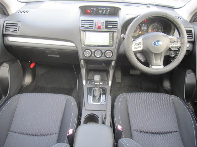 フォレスター ２．０ｉ－Ｌ　アイサイト　４ＷＤ　純正ナビ　地デジテレビ　ＤＶＤ再生　ブルートゥース　バックカメラ　ドライブレコーダー　プッシュスタート　ＥＴＣ　ＨＩＤライト　サンルーフ　クルーズコントロール　シートヒーター　バドルシフト（19枚目）