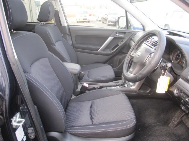 フォレスター ２．０ｉ－Ｌ　アイサイト　４ＷＤ　純正ナビ　地デジテレビ　ＤＶＤ再生　ブルートゥース　バックカメラ　ドライブレコーダー　プッシュスタート　ＥＴＣ　ＨＩＤライト　サンルーフ　クルーズコントロール　シートヒーター　バドルシフト（20枚目）