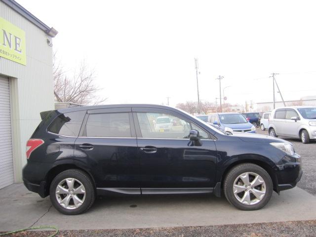 フォレスター ２．０ｉ－Ｌ　アイサイト　４ＷＤ　純正ナビ　地デジテレビ　ＤＶＤ再生　ブルートゥース　バックカメラ　ドライブレコーダー　プッシュスタート　ＥＴＣ　ＨＩＤライト　サンルーフ　クルーズコントロール　シートヒーター　バドルシフト（27枚目）