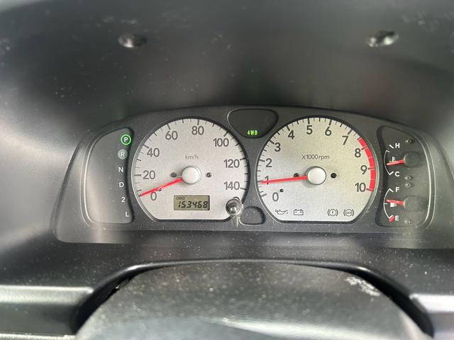 ジムニー ＦＩＳフリースタイルワールドカップリミテッド　４ＷＤ　ナビ　テレビ　ＥＴＣ　ターボタイマー　夏冬タイヤ　スペアキー　曇止め用ヒーター機能付ドアミラー　シートヒーター　ルーフキャリア（17枚目）