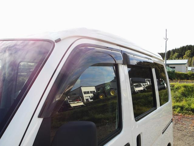 ハイゼットカーゴ DX SAIII LEDヘッドライト オ-トライト キ-レスエントリー パワ-ウインドウ エアコン CDチュ-ナ- Wエアバック パートタイム4WD 社外バックモニタ-(11枚目)