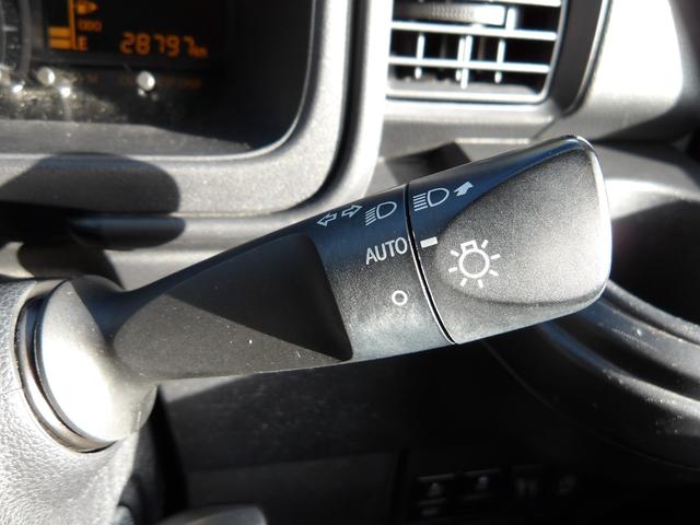 ハイゼットカーゴ DX SAIII LEDヘッドライト オ-トライト キ-レスエントリー パワ-ウインドウ エアコン CDチュ-ナ- Wエアバック パートタイム4WD 社外バックモニタ-(18枚目)