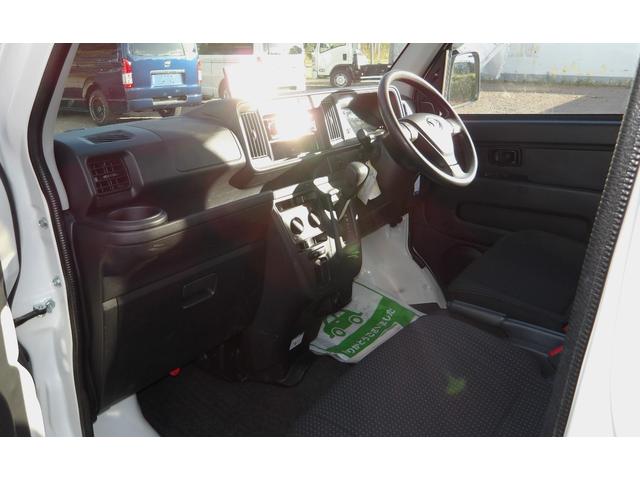 ハイゼットカーゴ DX SAIII LEDヘッドライト オ-トライト キ-レスエントリー パワ-ウインドウ エアコン CDチュ-ナ- Wエアバック パートタイム4WD 社外バックモニタ-(36枚目)