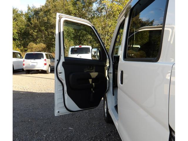 ハイゼットカーゴ DX SAIII LEDヘッドライト オ-トライト キ-レスエントリー パワ-ウインドウ エアコン CDチュ-ナ- Wエアバック パートタイム4WD 社外バックモニタ-(50枚目)