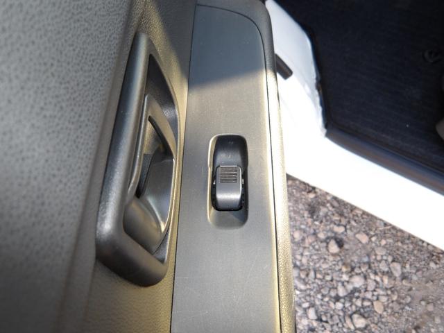 ハイゼットカーゴ DX SAIII LEDヘッドライト オ-トライト キ-レスエントリー パワ-ウインドウ エアコン CDチュ-ナ- Wエアバック パートタイム4WD 社外バックモニタ-(52枚目)