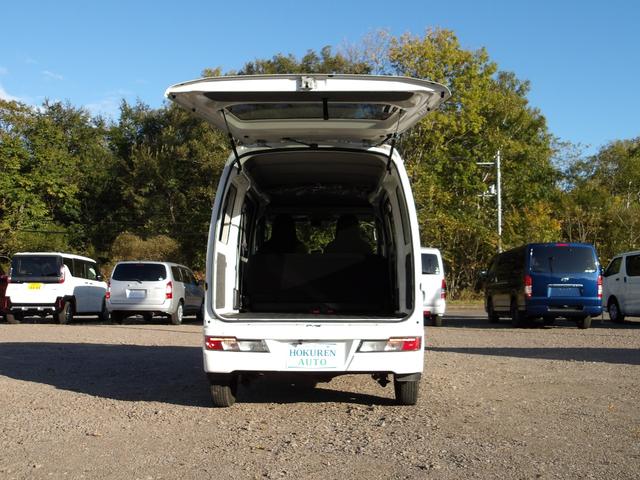 ハイゼットカーゴ DX SAIII LEDヘッドライト オ-トライト キ-レスエントリー パワ-ウインドウ エアコン CDチュ-ナ- Wエアバック パートタイム4WD 社外バックモニタ-(55枚目)