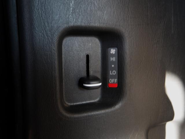 ハイエースバン ＤＸ　４ＷＤ　寒冷地仕様　ナビ　フルセグＴＶ　バックカメラ　エンスタ　リヤヒーター　モデリスタフロントスポイラー（29枚目）