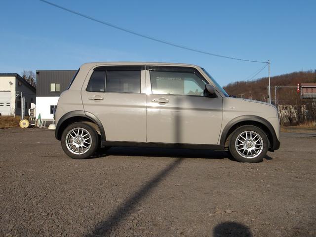 アルトラパン Ｌ　４ＷＤ　レーダーブレーキサポート　アイドリングストップ　スマートキー　プッシュスタート（4枚目）