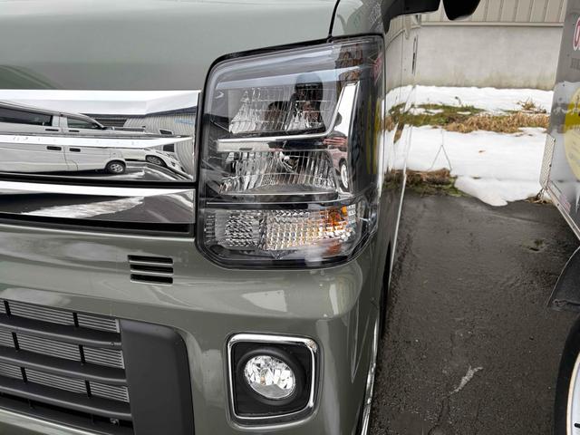 エブリイワゴン ＰＺターボ　４ＷＤ　両側スライド・片側電動　クリアランスソナー　レーンアシスト　衝突被害軽減システム　オートライト　ＬＥＤヘッドランプ　スマートキー　アイドリングストップ　電動格納ミラー　シートヒーター（12枚目）