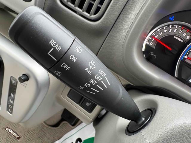 エブリイワゴン ＰＺターボ　４ＷＤ　両側スライド・片側電動　クリアランスソナー　レーンアシスト　衝突被害軽減システム　オートライト　ＬＥＤヘッドランプ　スマートキー　アイドリングストップ　電動格納ミラー　シートヒーター（31枚目）