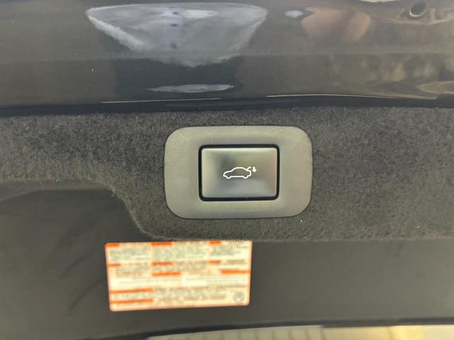 ＬＳ ＬＳ５００ｈ　バージョンＬ　夏冬タイヤ　追従クルコン　サンルーフ　衝突軽減　ドラレコ　エンスタ　電動リアゲート　デジタルインナーミラー　Ｂカメラ　全方位カメラ　コーナーセンサー　シートＡＣ　純正ナビ（30枚目）