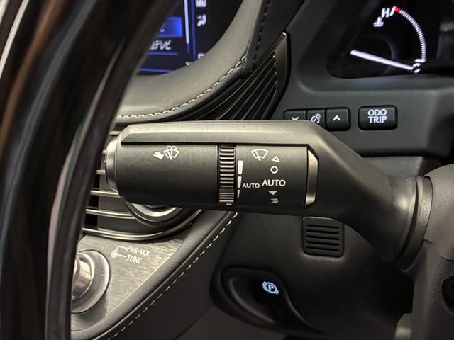 ＬＳ ＬＳ５００ｈ　バージョンＬ　夏冬タイヤ　追従クルコン　サンルーフ　衝突軽減　ドラレコ　エンスタ　電動リアゲート　デジタルインナーミラー　Ｂカメラ　全方位カメラ　コーナーセンサー　シートＡＣ　純正ナビ（42枚目）