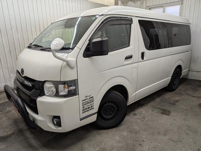 ハイエースワゴン ＧＬ　夏冬タイヤ　エンスタ　ヒッチメンバー　Ｂカメラ　キーレス　純正ナビ　ドラレコ　片側スライドドア（6枚目）