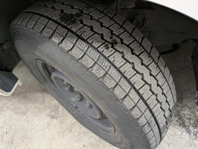 ハイエースワゴン ＧＬ　夏冬タイヤ　エンスタ　ヒッチメンバー　Ｂカメラ　キーレス　純正ナビ　ドラレコ　片側スライドドア（16枚目）