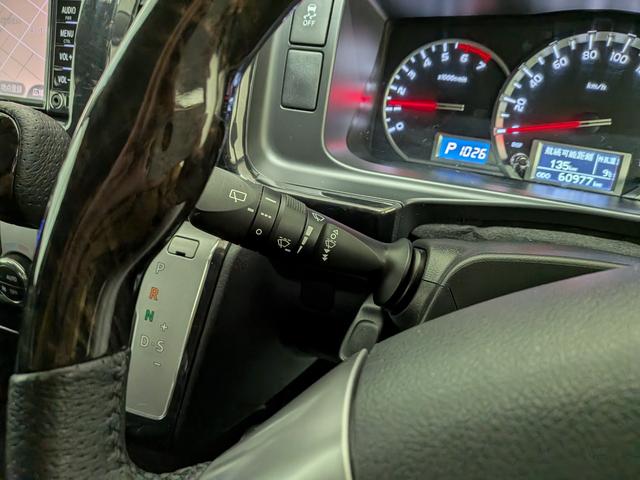 ハイエースワゴン ＧＬ　夏冬タイヤ　エンスタ　ヒッチメンバー　Ｂカメラ　キーレス　純正ナビ　ドラレコ　片側スライドドア（36枚目）