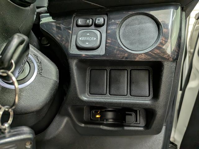 ハイエースワゴン ＧＬ　夏冬タイヤ　エンスタ　ヒッチメンバー　Ｂカメラ　キーレス　純正ナビ　ドラレコ　片側スライドドア（41枚目）