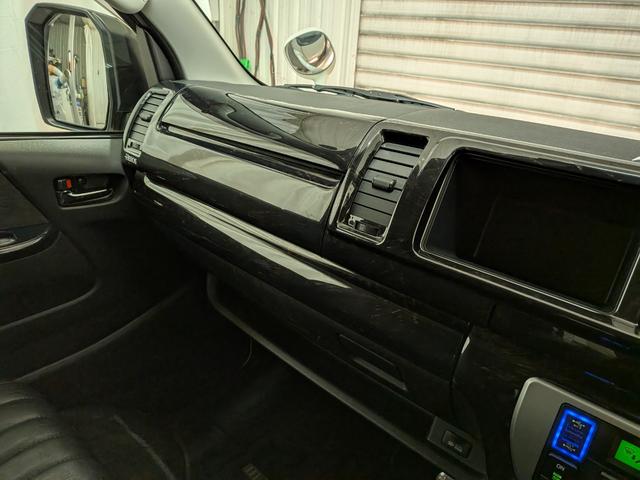 ハイエースワゴン ＧＬ　夏冬タイヤ　エンスタ　ヒッチメンバー　Ｂカメラ　キーレス　純正ナビ　ドラレコ　片側スライドドア（43枚目）