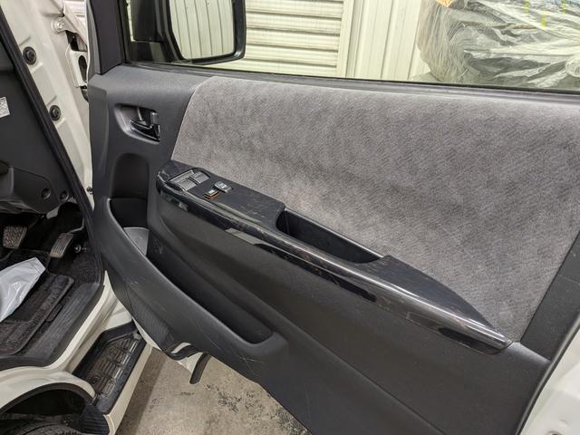 ハイエースワゴン ＧＬ　夏冬タイヤ　エンスタ　ヒッチメンバー　Ｂカメラ　キーレス　純正ナビ　ドラレコ　片側スライドドア（44枚目）