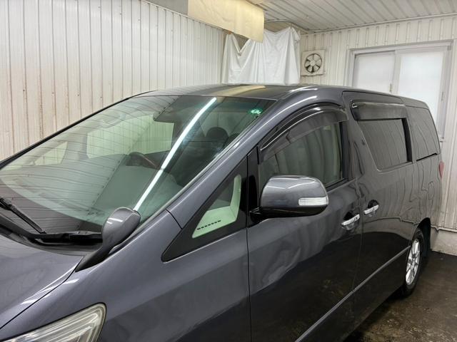 アルファード ２４０Ｓ　プライムセレクションＩＩ　夏冬タイヤ　クルコン　エンスタ　電動リアゲート　フリップダウンモニター　コーナーセンサー　社外ナビ　両側電動スライドドア　横滑り防止（9枚目）