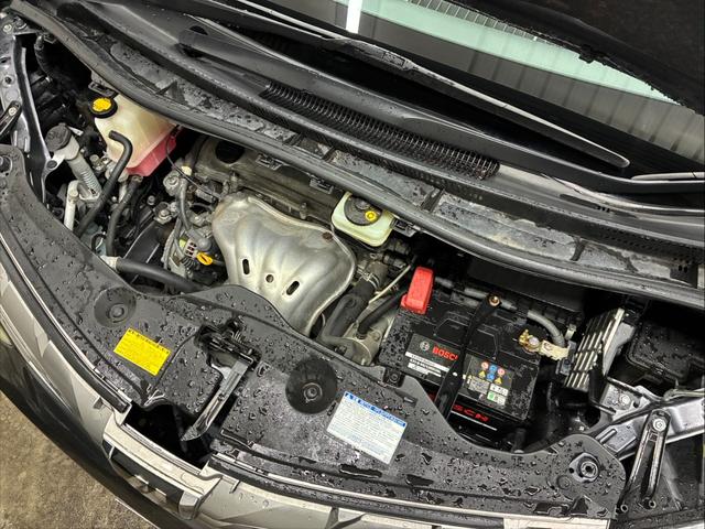 アルファード ２４０Ｓ　プライムセレクションＩＩ　夏冬タイヤ　クルコン　エンスタ　電動リアゲート　フリップダウンモニター　コーナーセンサー　社外ナビ　両側電動スライドドア　横滑り防止（16枚目）