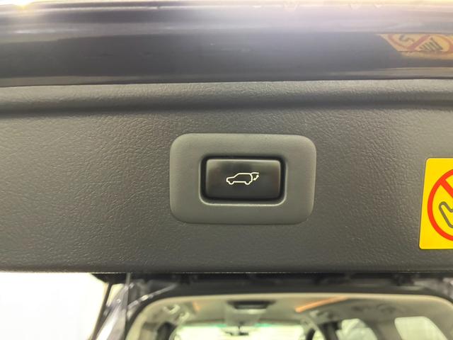 アルファード ２４０Ｓ　プライムセレクションＩＩ　夏冬タイヤ　クルコン　エンスタ　電動リアゲート　フリップダウンモニター　コーナーセンサー　社外ナビ　両側電動スライドドア　横滑り防止（31枚目）