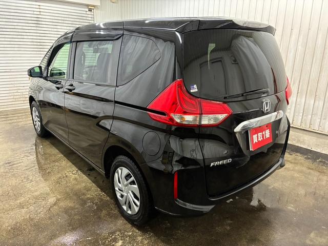 フリード Ｇ・ホンダセンシング　ホンダセンシング　追従クルコン　衝突軽減　ドラレコ前後　Ｂカメラ　前席シートヒーター　エンスタ　両側電動スライドドア　純正ナビ　横滑り防止（7枚目）