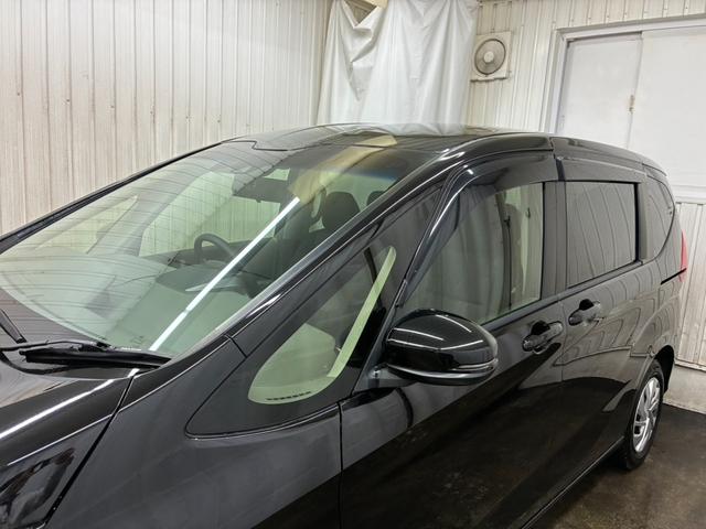 フリード Ｇ・ホンダセンシング　ホンダセンシング　追従クルコン　衝突軽減　ドラレコ前後　Ｂカメラ　前席シートヒーター　エンスタ　両側電動スライドドア　純正ナビ　横滑り防止（8枚目）