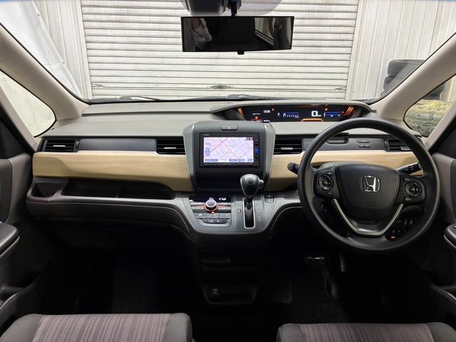 フリード Ｇ・ホンダセンシング　ホンダセンシング　追従クルコン　衝突軽減　ドラレコ前後　Ｂカメラ　前席シートヒーター　エンスタ　両側電動スライドドア　純正ナビ　横滑り防止（18枚目）