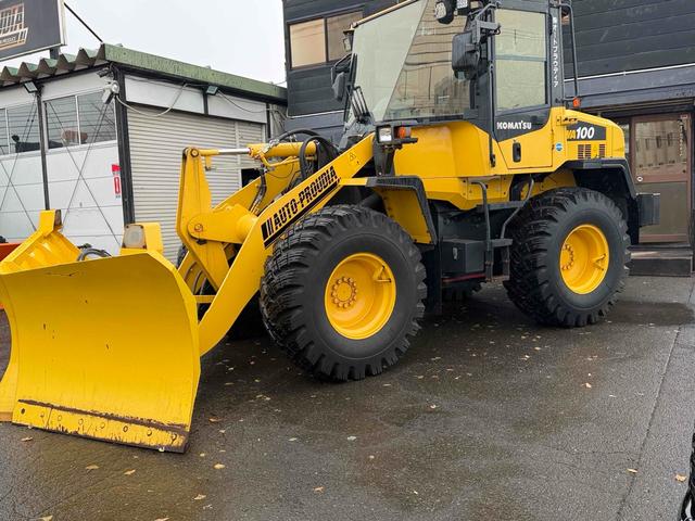 日本 コマツ WA100 7型 2600アワー(2枚目)