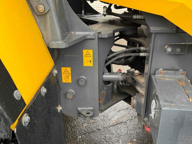 日本 コマツ WA100 7型 2600アワー(11枚目)