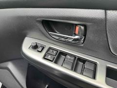 パワーウィンドウ付き☆運転席で全部の窓を開閉することが可能！！快適にドライブをお楽しみいただけます☆ 7