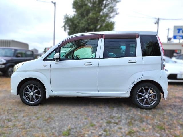 ステラ Ｌ　ブラックインテリアセレクション　４ＷＤ・タイミングベルト交換済み・ユーザー実働車買取直販・あうとれっと・室内クリーニング済み・地デジワンセグナビ・バックカメラ・スマートキーレス・ＨＩＤライト（5枚目）