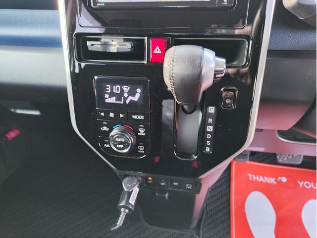 新品ヨコハマＩＧ７０スタッドレス＆新品夏タイヤ＆車検取得渡し＆快適安全上質装備モリモリの最上位グレード＆寒冷地仕様ワンオーナー車と、お得がゴールドラッシュな１台！